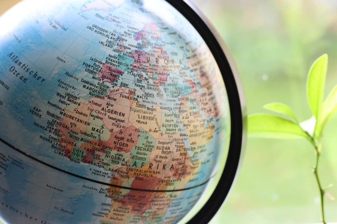 Global Lens on World News 